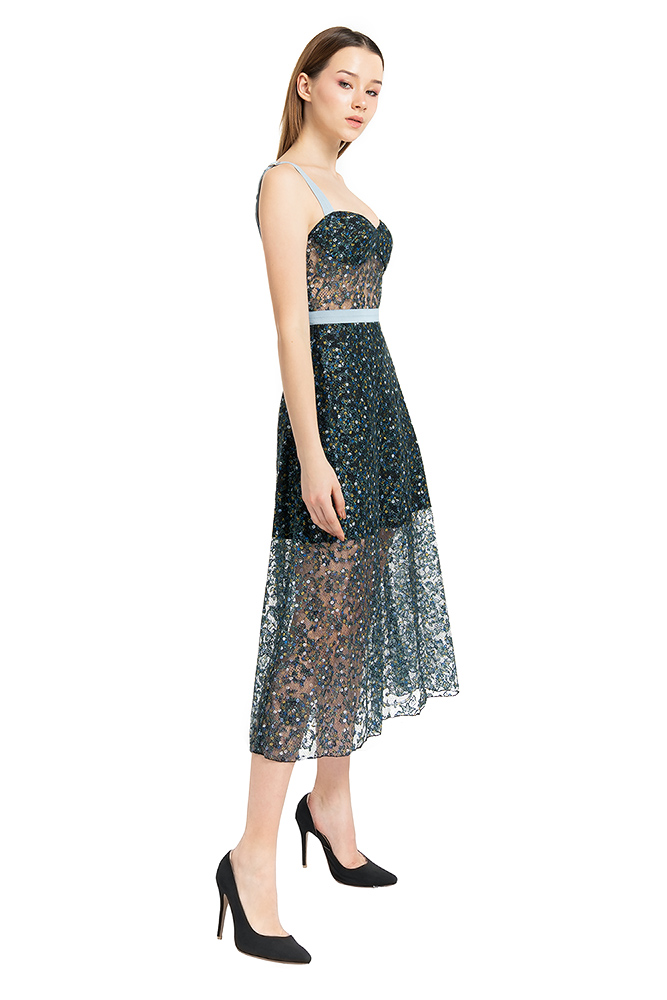 side view of the dress